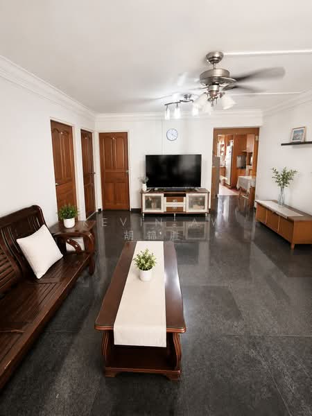 35 Bedok South Avenue 2, 35 Bedok South Avenue 2, 3 Bedrooms, 969 sqft, HDB Flat For Sale, by Kevin Aw 胡锦胜, 500131039 - Living Room - PropertyGuru.com.sg