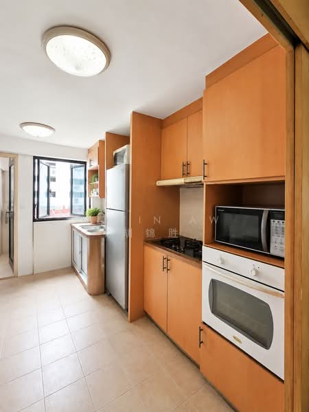 35 Bedok South Avenue 2, 35 Bedok South Avenue 2, 3 Bedrooms, 969 sqft, HDB Flat For Sale, by Kevin Aw 胡锦胜, 500131039 - Kitchen - PropertyGuru.com.sg