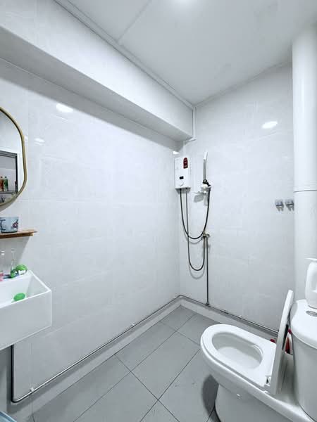 752 Choa Chu Kang North 5, 752 Choa Chu Kang North 5, 3 Bedrooms, 1,378 sqft, HDB Flat For Sale, by Lydia Izzati, 500131049 - Bathroom - PropertyGuru.com.sg