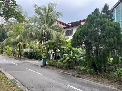 For Sale - Spacious land at Arthur Road freehold Detached House