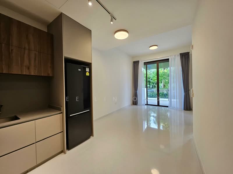 Parksuites, 20 Holland Grove Road, 1 Bedroom, 689 sqft, Condominium For Rent, by Ee Lin Ong, 500131059 - Kitchen - PropertyGuru.com.sg