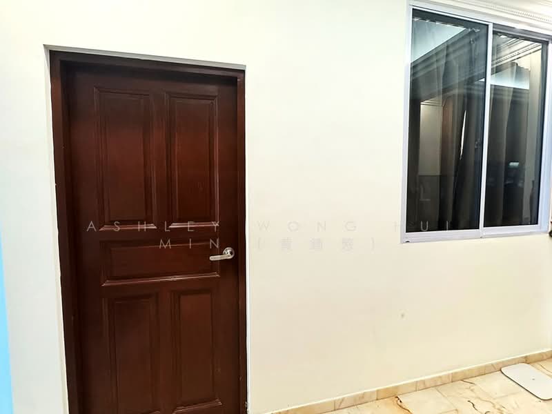 LOW QUANTUM! Recently Reno 2 Storeys Terrace@Thomson Garden Estate, Jalan Pintau Jalan Isnin Thomson Hill Jalan Rabu Jalan Khamis Jalan Hari Raya Jalan Kuak Jalan Chegar Jalan Chempah, 3 Bedrooms, 1,507 sqft, Terraced House For Sale, by Ashley Wong Hui Min (黄鏸慜), 500131061 - Interior - PropertyGuru.com.sg