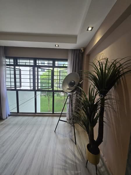 650B Jurong West Street 61, 650B Jurong West Street 61, 3 Bedrooms, 1,173 sqft, HDB Flat For Sale, by Nur M. Said, 500131065 - Living Room - PropertyGuru.com.sg