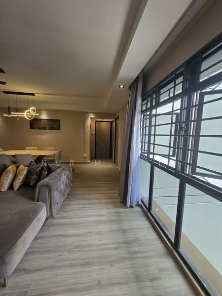650B Jurong West Street 61, 650B Jurong West Street 61, 3 Bedrooms, 1,173 sqft, HDB Flat For Sale, by Nur M. Said, 500131065 - Living Room - PropertyGuru.com.sg