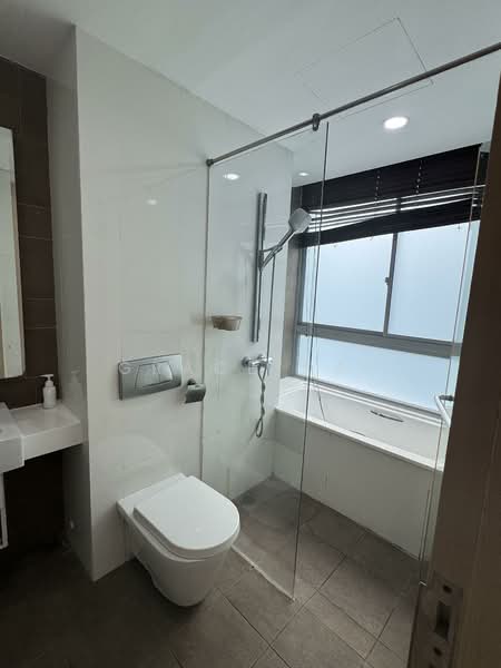Botannia, 27 West Coast Park, Room Rental, 180 sqft, Condominium For Rent, by Grace Dai, 500131068 - Bathroom - PropertyGuru.com.sg