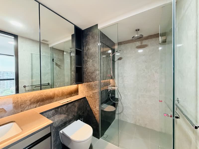 Tembusu Grand, 92 Jalan Tembusu, 2 Bedrooms, 667 sqft, Condominium For Rent, by Vicole Lim, 500131082 - Bathroom - PropertyGuru.com.sg