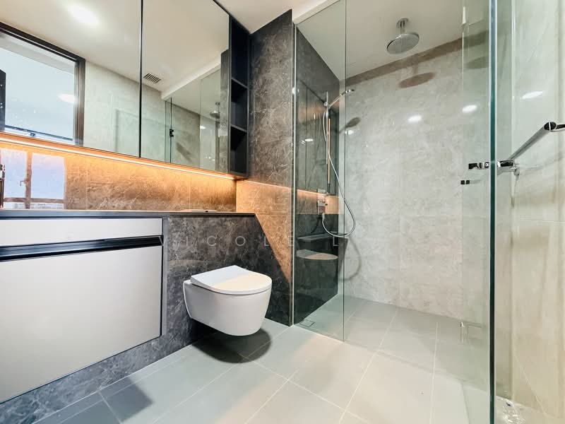 Tembusu Grand, 92 Jalan Tembusu, 2 Bedrooms, 667 sqft, Condominium For Rent, by Vicole Lim, 500131082 - Bathroom - PropertyGuru.com.sg