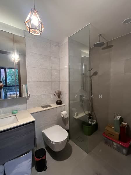 Royalgreen, , 2 Bedrooms, 667 sqft, Condominium For Sale, by Tommy Yuan, 500131091 - Bathroom - PropertyGuru.com.sg