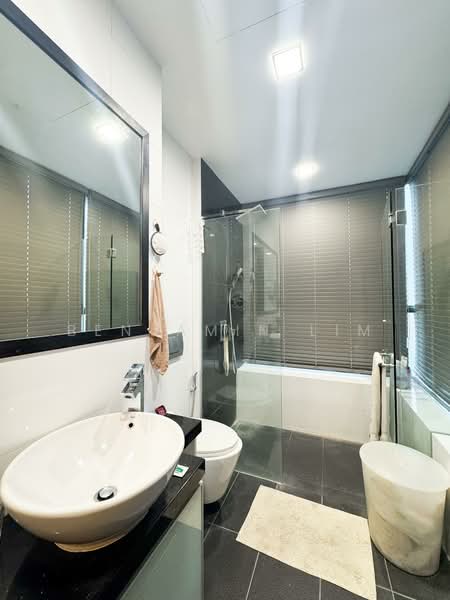 Tropics @ Haigsville, 3 Haigsville Drive, 2 Bedrooms, 840 sqft, Condominium For Sale, by Benjamin Lim, 500131097 - Bathroom - PropertyGuru.com.sg