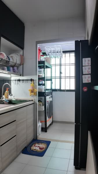 95B Henderson Road, 95B Henderson Road, 3 Bedrooms, 893 sqft, HDB Flat For Sale, by Johnny Ng Cheng Lim, 500131099 - Kitchen - PropertyGuru.com.sg