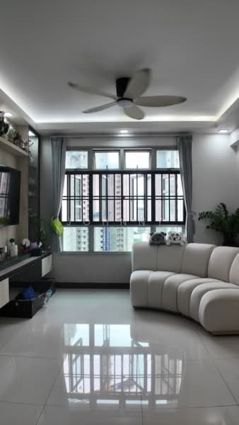 95B Henderson Road, 95B Henderson Road, 3 Bedrooms, 893 sqft, HDB Flat For Sale, by Johnny Ng Cheng Lim, 500131099 - Living Room - PropertyGuru.com.sg
