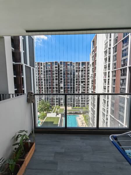 Botanique at Bartley, 223 Upper Paya Lebar Road, 2 Bedrooms, 732 sqft, Condominium For Rent, by Jeremy Tan, 500131106 - Balcony - PropertyGuru.com.sg