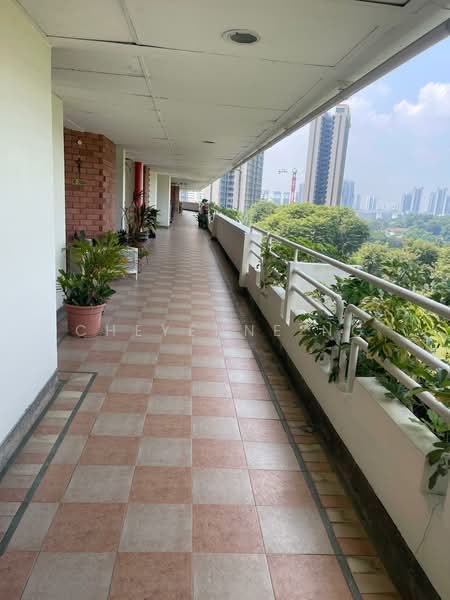 Pandan Valley, 1 Pandan Valley, 4 Bedrooms, 6,036 sqft, Condominium For Sale, by Cheyenne Ng, 500131110 - Corridor - PropertyGuru.com.sg
