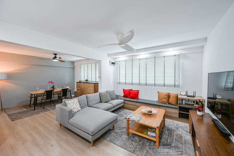 311B Clementi Avenue 4, 311B Clementi Avenue 4, 3 Bedrooms, 861 sqft, HDB Flat For Sale, by Colin Ee, 500131115 - Living Room - PropertyGuru.com.sg