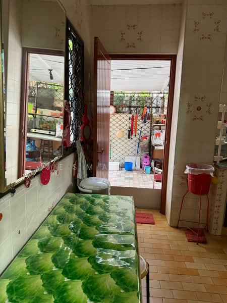 32A Lowland road, 32A LOWLAND ROAD, 4 Bedrooms, 4,000 sqft, Semi-Detached House For Rent, by Jesman Yeo, 500131116 - PropertyGuru.com.sg