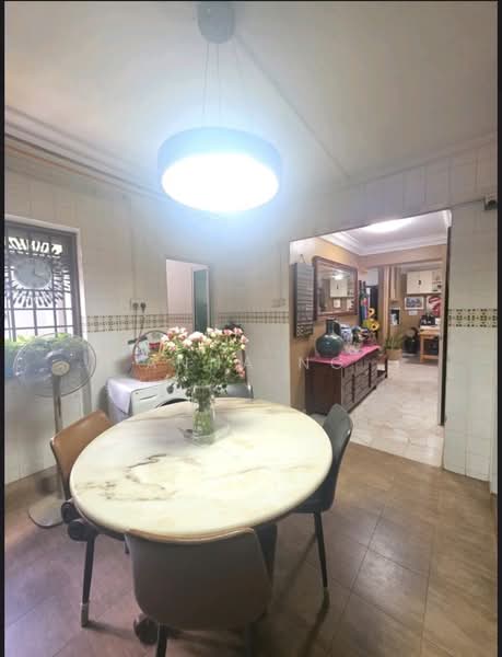 181 Pasir Ris Street 11, 181 Pasir Ris Street 11, 4 Bedrooms, 1,119 sqft, HDB Flat For Sale, by Anna Ng, 500131121 - Dining Room - PropertyGuru.com.sg