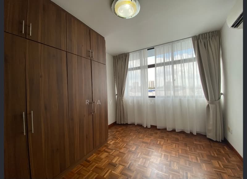 Siglap Center, 55 Siglap Road, 3 Bedrooms, 1,290 sqft, Apartment For Rent, by Ray Lim, 500131122 - Bedroom - PropertyGuru.com.sg