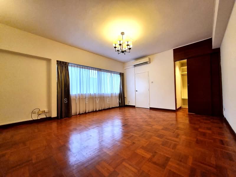 The Cairnhill, 4 Cairnhill Rise, 4 Bedrooms, 2,788 sqft, Condominium For Rent, by Steven Low, 500131130 - Living Room - PropertyGuru.com.sg