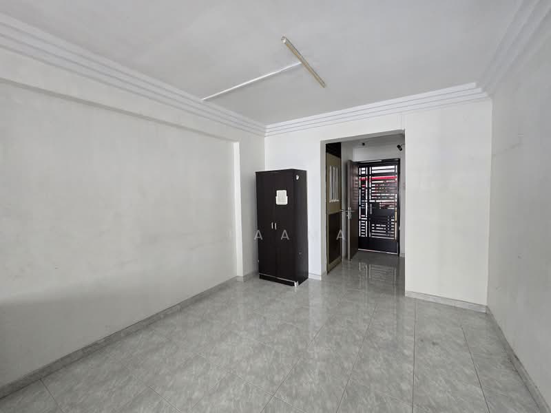 393 Tampines Avenue 7, 393 Tampines Avenue 7, 4 Bedrooms, 1,366 sqft, HDB Flat For Sale, by . Raama, 500131133 - PropertyGuru.com.sg