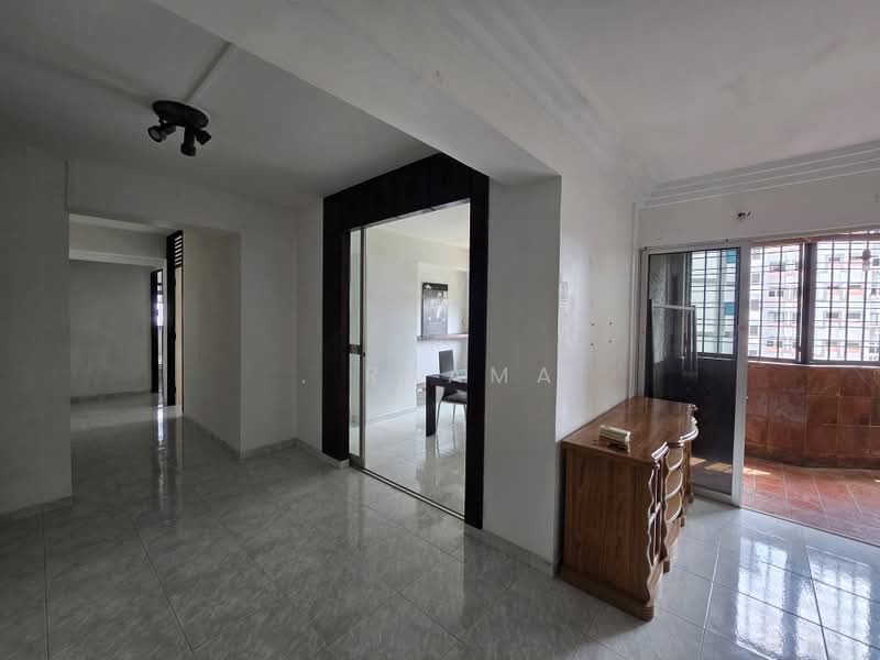 393 Tampines Avenue 7, 393 Tampines Avenue 7, 4 Bedrooms, 1,366 sqft, HDB Flat For Sale, by . Raama, 500131133 - PropertyGuru.com.sg
