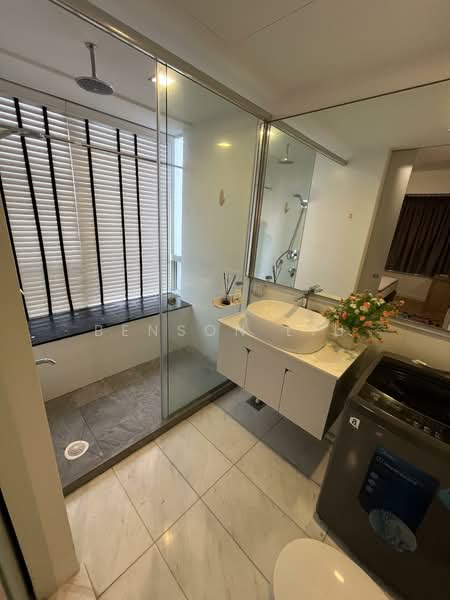 The Centris, 71 Jurong West Central 3, Room Rental, 120 sqft, Apartment For Rent, by Benson Liu, 500131135 - Bathroom - PropertyGuru.com.sg