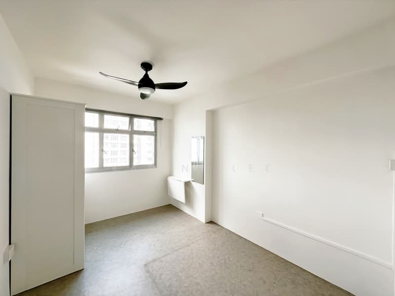 671B Edgefield Plains, 671B Edgefield Plains, 3 Bedrooms, 969 sqft, HDB Flat For Rent, by Karine Lee, 500131136 - Second bedroom - PropertyGuru.com.sg
