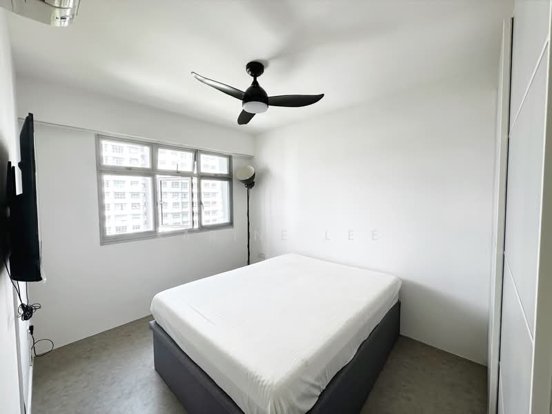671B Edgefield Plains, 671B Edgefield Plains, 3 Bedrooms, 969 sqft, HDB Flat For Rent, by Karine Lee, 500131136 - Master Bedroom - PropertyGuru.com.sg