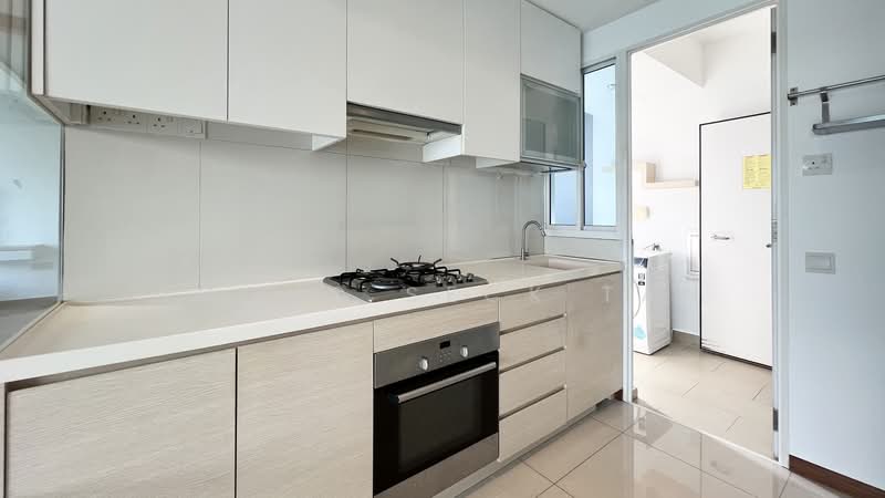 Waterview, 87 Tampines Avenue 1, 2 Bedrooms, 786 sqft, Condominium For Rent, by Thong Seck Tan, 500131139 - Kitchen - PropertyGuru.com.sg