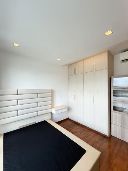 Waterview, 87 Tampines Avenue 1, 2 Bedrooms, 786 sqft, Condominium For Rent, by Thong Seck Tan, 500131139 - Master Bedroom - PropertyGuru.com.sg