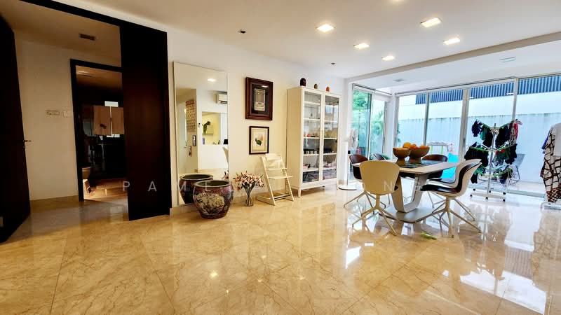 DESIRABLE ⭐️ PRINCESS OF WALES DETACHED ⭐️ POOL /PARK 4 / NYPS ☎️ PAMELA 90228600, DUCHESS ROAD/ PRINCESS OF WALES/ KINGSMEAD/ KING'S RD, 5 Bedrooms, 4,000 sqft, Detached House For Sale, by Pamela Chong, 500131141 - Living Room - PropertyGuru.com.sg