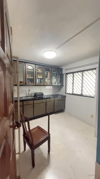 858 Tampines Avenue 5, 858 Tampines Avenue 5, 4 Bedrooms, 1,572 sqft, HDB Flat For Sale, by Joanne Chan, 500131156 - Kitchen - PropertyGuru.com.sg