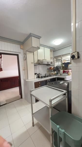 858 Tampines Avenue 5, 858 Tampines Avenue 5, 4 Bedrooms, 1,572 sqft, HDB Flat For Sale, by Joanne Chan, 500131156 - Kitchen - PropertyGuru.com.sg