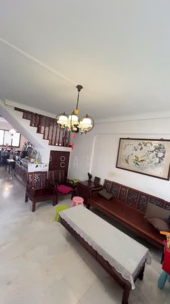 858 Tampines Avenue 5, 858 Tampines Avenue 5, 4 Bedrooms, 1,572 sqft, HDB Flat For Sale, by Joanne Chan, 500131156 - Living Room - PropertyGuru.com.sg