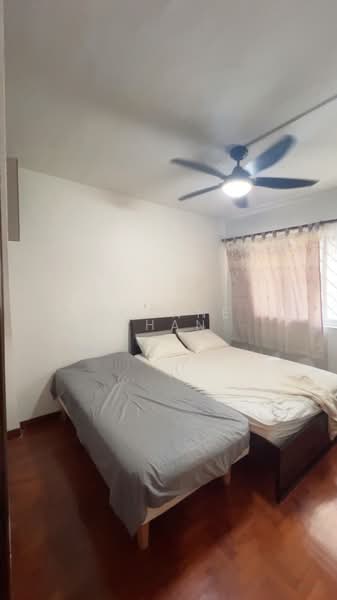 858 Tampines Avenue 5, 858 Tampines Avenue 5, 4 Bedrooms, 1,572 sqft, HDB Flat For Sale, by Joanne Chan, 500131156 - Bedroom - PropertyGuru.com.sg
