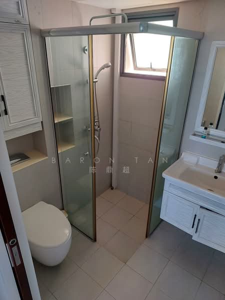 Pinnacle @ Duxton, 1D Cantonment Road, 3 Bedrooms, 1,151 sqft, HDB Flat For Rent, by Baron Tan 陈鼎超, 500131174 - Bathroom - PropertyGuru.com.sg