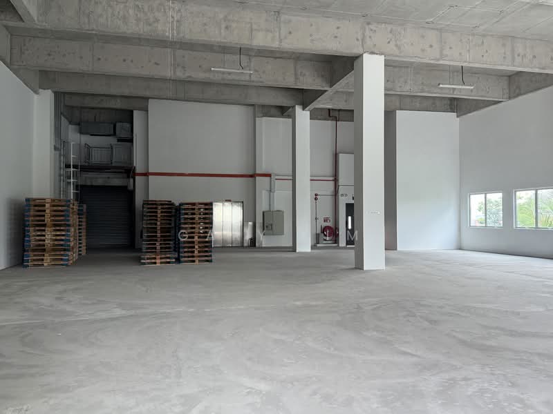2 in 1 Production cum Warehousing, Pandan Loop, 4,900 sqft, Warehouse For Rent, by Gary Lim, 500131176 - Interior - CommercialGuru.com.sg