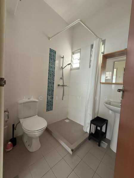 808C Chai Chee Road, 808C Chai Chee Road, 3 Bedrooms, 947 sqft, HDB Flat For Rent, by Jackie Mang, 500131194 - Bathroom - PropertyGuru.com.sg
