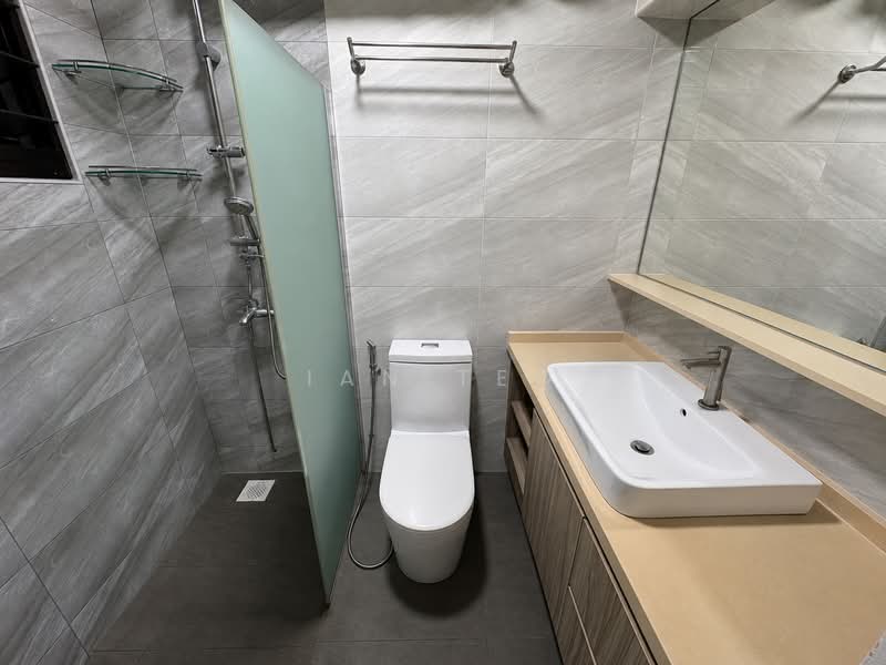 663C Jurong West Street 65, 663C Jurong West Street 65, 3 Bedrooms, 980 sqft, HDB Flat For Sale, by Ian Teo, 500131203 - Bathroom - PropertyGuru.com.sg