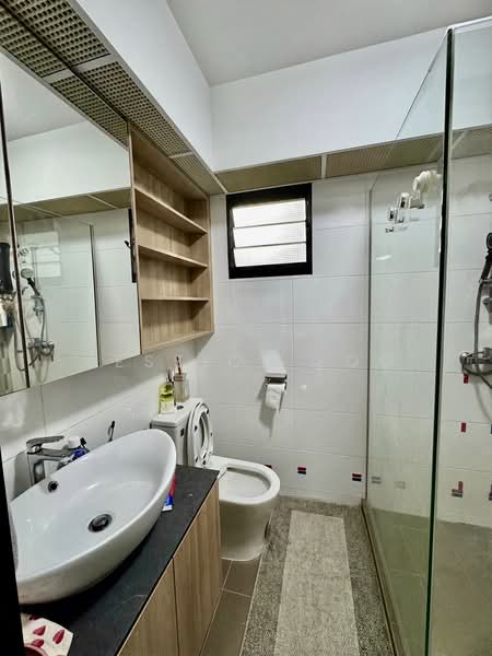 608B Tampines North Drive 1, 608B Tampines North Drive 1, 3 Bedrooms, 1,216 sqft, HDB Flat For Sale, by Jessica Soo, 500131206 - Bathroom - PropertyGuru.com.sg
