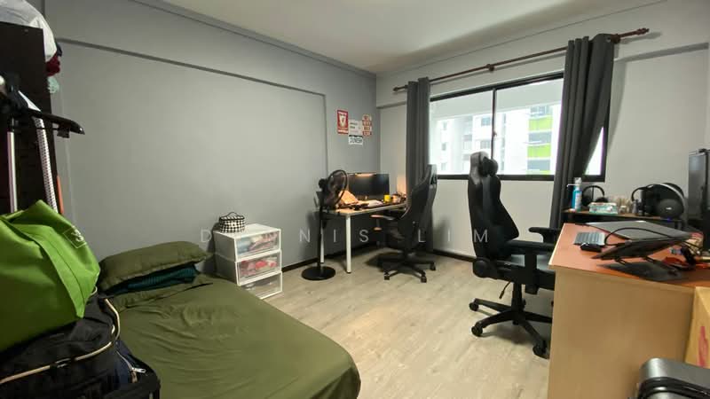 643 Yishun Street 61, 643 Yishun Street 61, 3 Bedrooms, 1,572 sqft, HDB Flat For Sale, by Dennis Lim, 500131208 - Bedroom - PropertyGuru.com.sg
