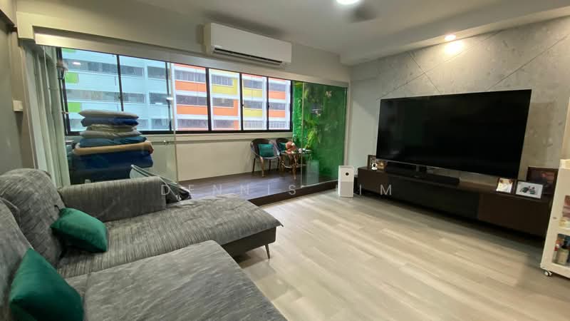 643 Yishun Street 61, 643 Yishun Street 61, 3 Bedrooms, 1,572 sqft, HDB Flat For Sale, by Dennis Lim, 500131208 - Living Room - PropertyGuru.com.sg