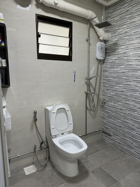 770 Bedok Reservoir View, 770 Bedok Reservoir View, 3 Bedrooms, 1,238 sqft, HDB Flat For Sale, by Richard Goh, 500131213 - Bathroom - PropertyGuru.com.sg