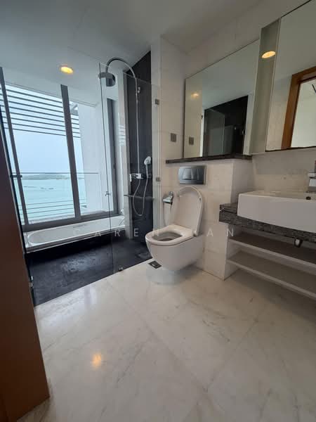 The Oceanfront @ Sentosa Cove, , 4 Bedrooms, 2,067 sqft, Condominium For Rent, by Caren Tan, 500131219 - Bathroom - PropertyGuru.com.sg
