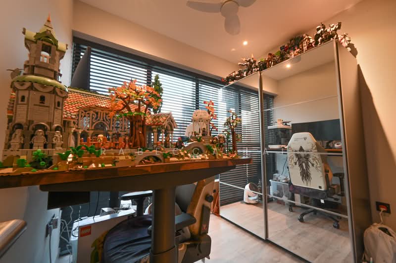 Riverfront Residences, 49 Hougang Avenue 7, 3 Bedrooms, 1,066 sqft, Condominium For Sale, by Rabecca Lai, 500131220 - Study - PropertyGuru.com.sg