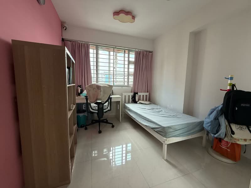 431A Bedok North Road, 431A  Bedok North Road, 3 Bedrooms, 1,012 sqft, HDB Flat For Sale, by Dennis Lim, 500131221 - Bedroom - PropertyGuru.com.sg