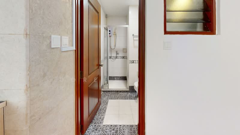 Pepys Hill Condo, 19 Pepys Road, 4 Bedrooms, 3,200 sqft, Condominium For Rent, by Doreen Heng, 500131228 - Bathroom - PropertyGuru.com.sg