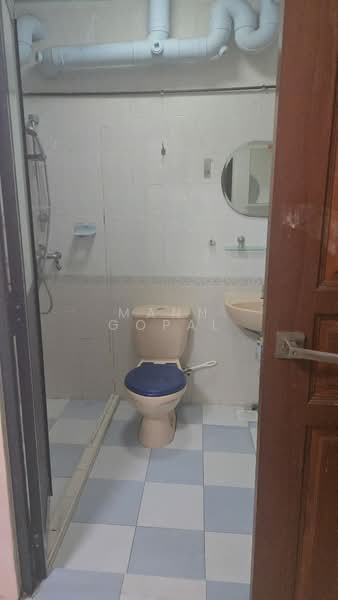 631 Jurong West Street 65, 631 Jurong West Street 65, Room Rental, 100 sqft, HDB Flat For Rent, by Mann Gopal, 500131231 - Bathroom - PropertyGuru.com.sg