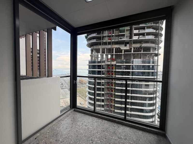 One Bernam, 1 Bernam Street, 2 Bedrooms, 829 sqft, Condominium For Rent, by Richard Neo, 500131237 - Balcony - PropertyGuru.com.sg