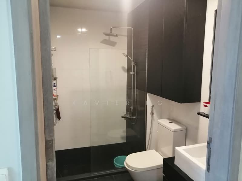 Suites 123, 123 Rangoon Road, 2 Bedrooms, 600 sqft, Apartment For Rent, by Xavier Ng, 500131243 - Bathroom - PropertyGuru.com.sg