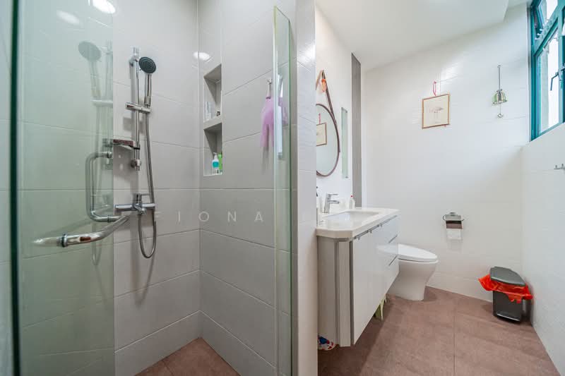 Corporation Rise, , 5 Bedrooms, 3,500 sqft, Corner Terrace For Sale, by Fiona Poon, 500131258 - Bathroom - PropertyGuru.com.sg